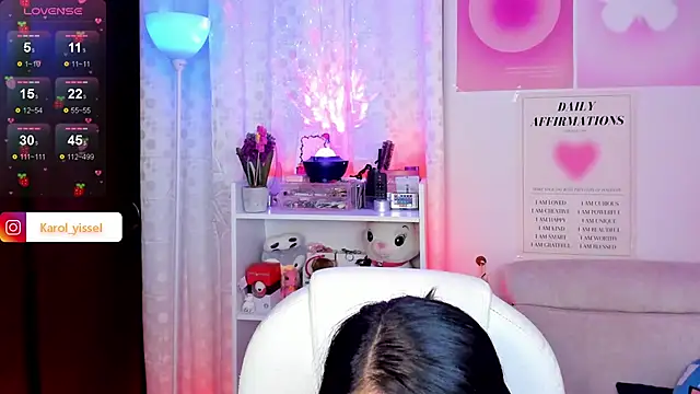 Hinataw33d01 online show from 12/27/24, 06:24