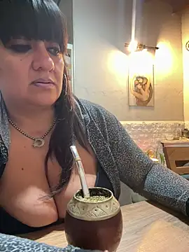 Sensualmente333 online show from 05/28/26, 12:24