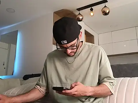 Phantom Bigger1 online show from 01/07/26, 02:30