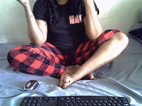 Crystal  Gee online show from 07/06/26, 08:33