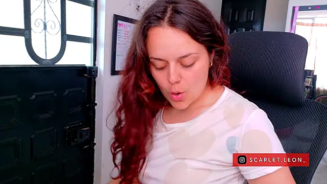Scarletleon77 online show from 07/06/26, 06:10
