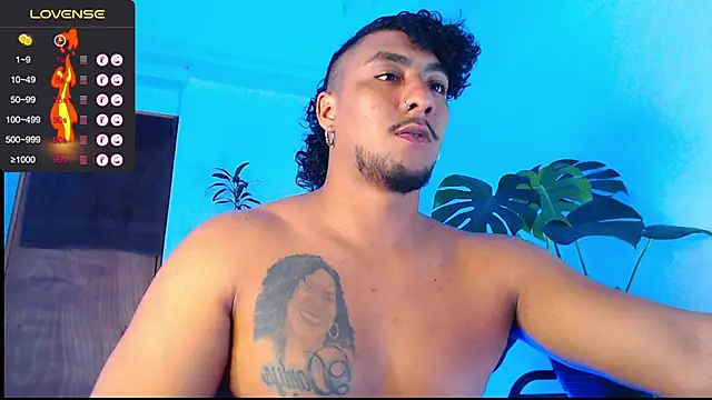 Snapshot of yosoy_enzo2020 chatting on 01/03/25, 03:05 yosoy enzo2020 online show from 01/03/25, 03:05
