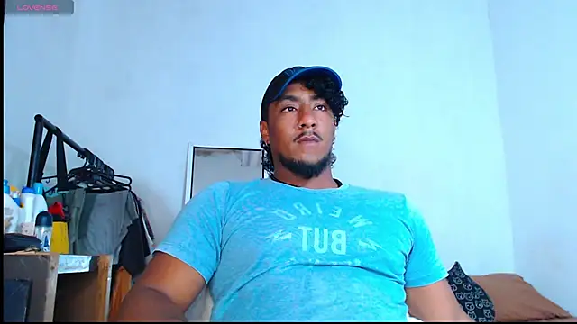 Snapshot of yosoy_enzo2020 chatting on 03/08/25, 09:40 yosoy enzo2020 online show from 03/08/25, 09:40