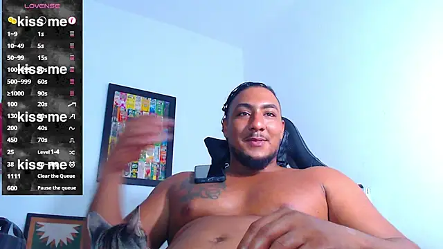 Snapshot of yosoy_enzo2020 chatting on 09/22/25, 02:13 yosoy enzo2020 online show from 09/22/25, 02:13