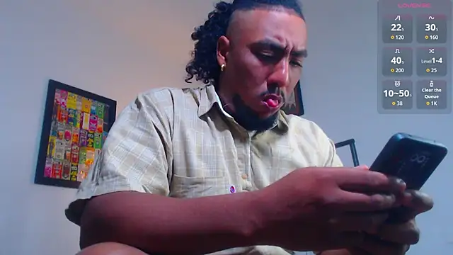 Snapshot of yosoy_enzo2020 chatting on 06/28/26, 03:23 yosoy enzo2020 online show from 06/28/26, 03:23