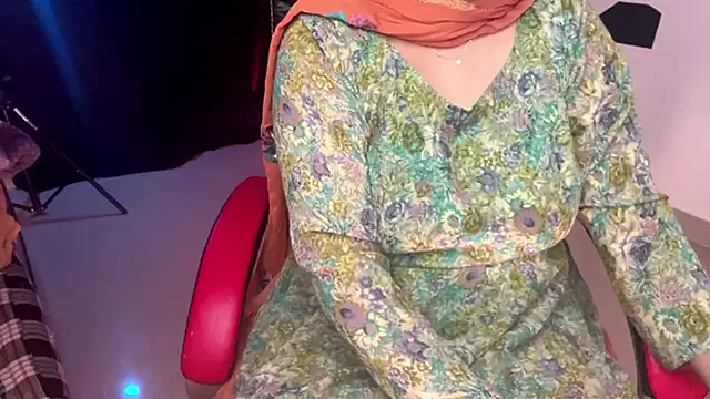 tigress kashish online show from 02/28/25, 07:03