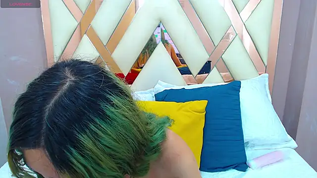 Snapshot of Erika_Stevens chatting on 11/29/25, 03:48 Erika Stevens online show from 11/29/25, 03:48