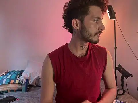 Snapshot of axel_giracr chatting on 12/20/24, 09:39 axel giracr online show from 12/20/24, 09:39