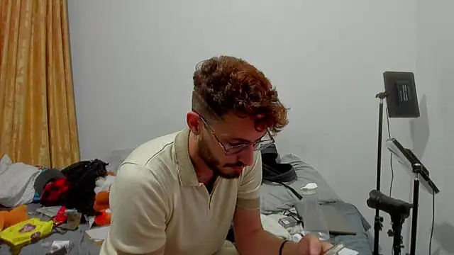 Snapshot of axel_giracr chatting on 01/24/25, 01:45 axel giracr online show from 01/24/25, 01:45