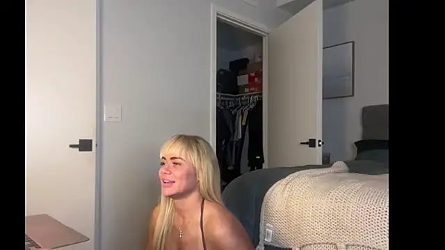 ElenaErickson online show from 04/06/26, 04:46