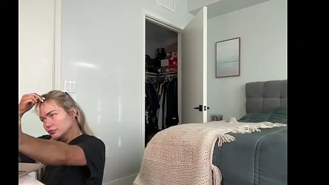 ElenaErickson online show from 06/08/26, 12:58