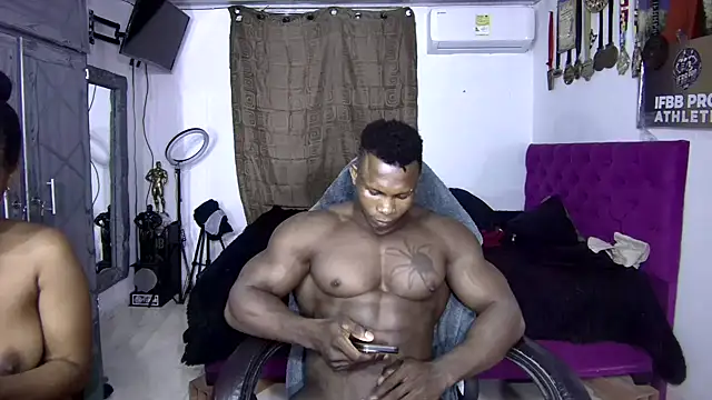 Snapshot of MedellinBlackx chatting on 11/29/25, 01:30 MedellinBlackx online show from 11/29/25, 01:30