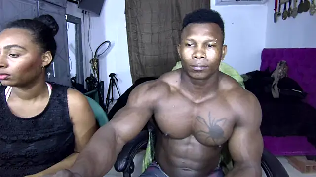 Snapshot of MedellinBlackx chatting on 12/04/25, 01:15 MedellinBlackx online show from 12/04/25, 01:15