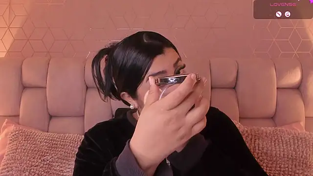 Snapshot of Emilyboobss chatting on 03/07/25, 06:57 Emilyboobss online show from 03/07/25, 06:57