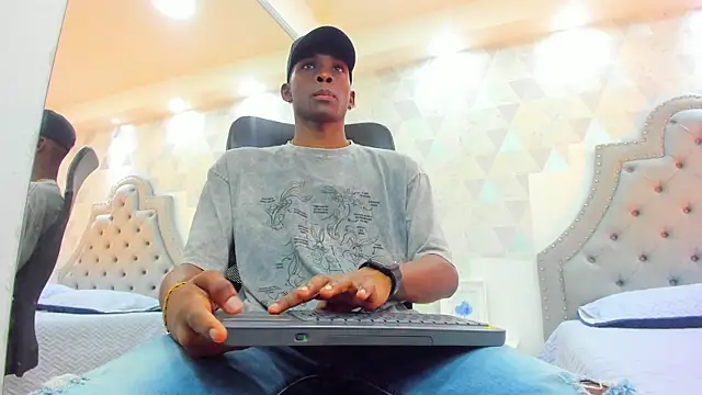 JacksonMuller  online show from 12/12/24, 11:40