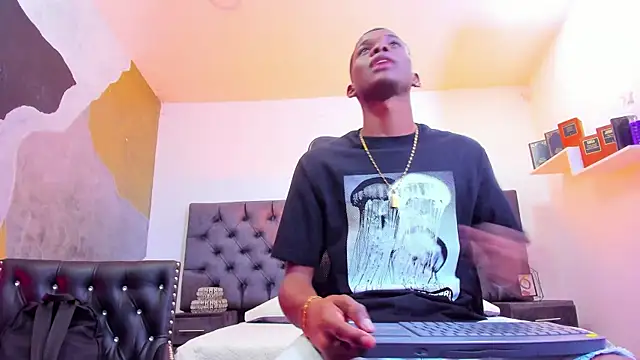 JacksonMuller  online show from 12/23/24, 03:33