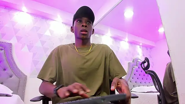 JacksonMuller  online show from 02/01/25, 03:07