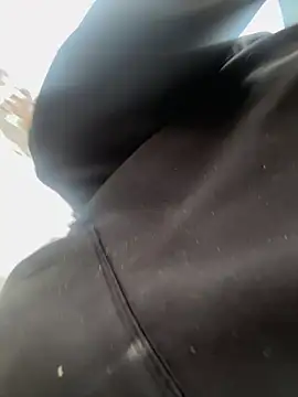 Elisabethandjack online show from 04/12/26, 09:09