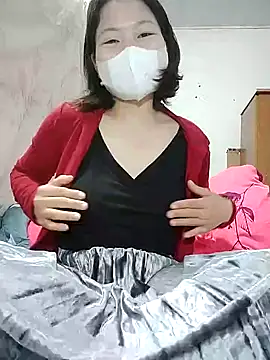 Snapshot of Anna_Toy19 chatting on 02/13/25, 04:11 Anna Toy19 online show from 02/13/25, 04:11