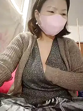 Snapshot of Anna_Toy19 chatting on 02/18/25, 01:43 Anna Toy19 online show from 02/18/25, 01:43