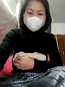 Snapshot of Anna_Toy19 chatting on 02/27/25, 02:10 Anna Toy19 online show from 02/27/25, 02:10