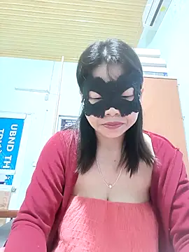 Snapshot of Anna_Toy19 chatting on 11/18/25, 01:44 Anna Toy19 online show from 11/18/25, 01:44