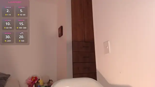 Snapshot of Marian_se chatting on 10/03/25, 08:06 Marian se online show from 10/03/25, 08:06