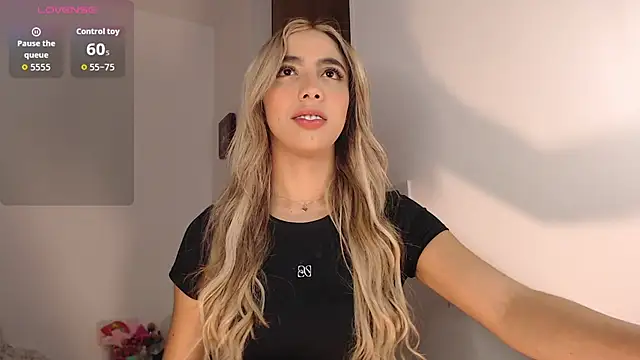 Snapshot of Marian_se chatting on 12/05/25, 01:47 Marian se online show from 12/05/25, 01:47