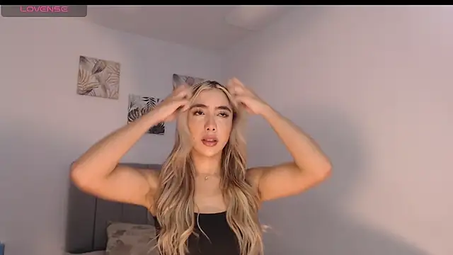 Snapshot of Marian_se chatting on 03/15/26, 05:08 Marian se online show from 03/15/26, 05:08