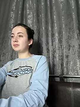 Snapshot of SweetieKendl chatting on 12/28/24, 02:33 SweetieKendl online show from 12/28/24, 02:33