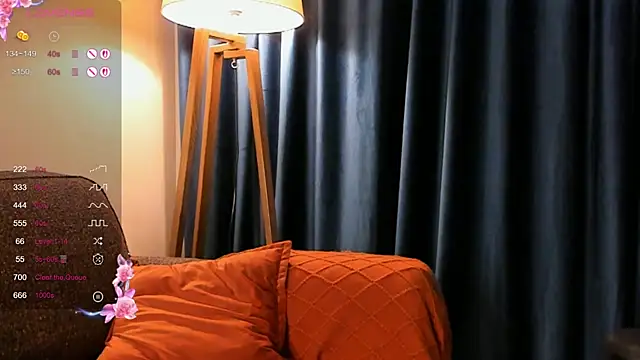 Snapshot of SarahCarrter chatting on 02/18/25, 06:47 SarahCarrter online show from 02/18/25, 06:47