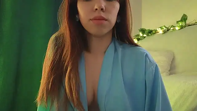 Snapshot of kristina_amurova chatting on 10/30/25, 10:10 kristina amurova online show from 10/30/25, 10:10