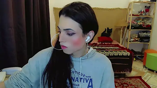 Sophie Fantasys online show from 02/24/26, 02:31