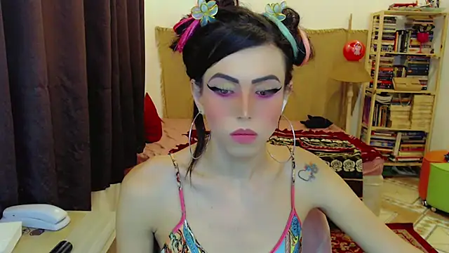 Sophie Fantasys online show from 03/07/26, 04:53