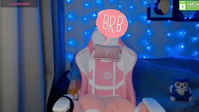 Snapshot of LeahGottty chatting on 12/14/24, 02:53 LeahGottty online show from 12/14/24, 02:53