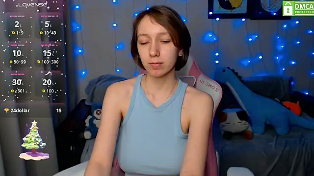 Snapshot of LeahGottty chatting on 12/17/24, 05:47 LeahGottty online show from 12/17/24, 05:47