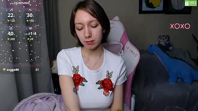 Snapshot of LeahGottty chatting on 02/06/25, 05:25 LeahGottty online show from 02/06/25, 05:25