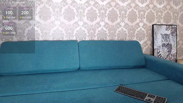 Louise Lavender online show from 12/10/24, 03:20