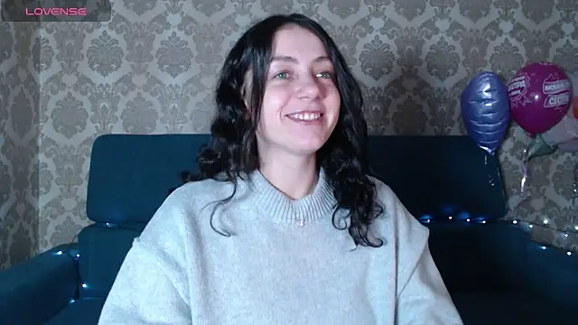 Louise Lavender online show from 02/05/25, 04:27