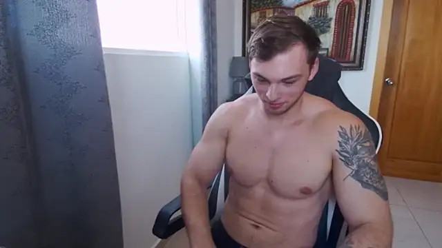 Snapshot of YourHotGreg chatting on 09/28/25, 04:45 YourHotGreg online show from 09/28/25, 04:45