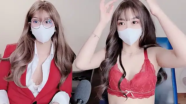 Snapshot of Mono-Stewardesss chatting on 01/08/25, 02:03 Mono-Stewardesss online show from 01/08/25, 02:03