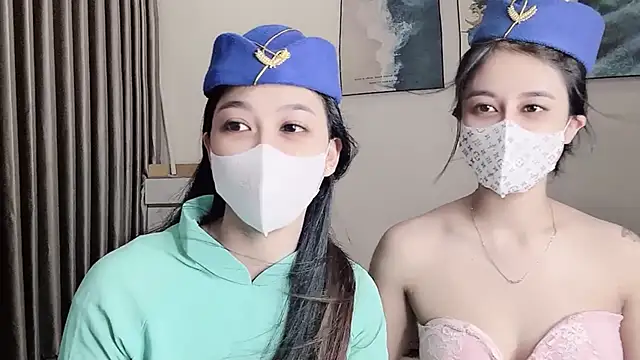 Snapshot of Mono-Stewardesss chatting on 09/17/25, 11:45 Mono-Stewardesss online show from 09/17/25, 11:45