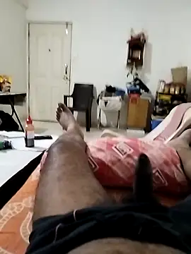 findmemylove online show from 11/09/25, 11:19