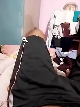 findmemylove online show from 11/30/25, 07:18