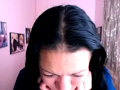 Snapshot of Cristal_w chatting on 12/26/24, 05:40 Cristal w online show from 12/26/24, 05:40