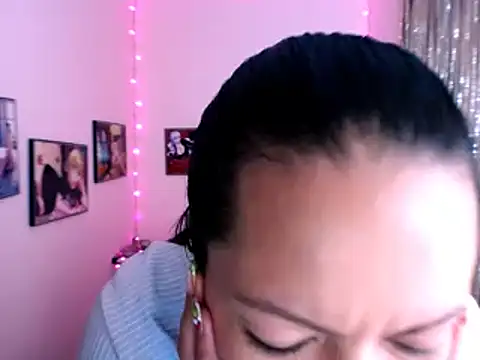 Snapshot of Cristal_w chatting on 01/09/25, 03:55 Cristal w online show from 01/09/25, 03:55