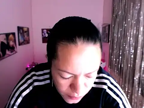 Snapshot of Cristal_w chatting on 01/24/25, 04:17 Cristal w online show from 01/24/25, 04:17