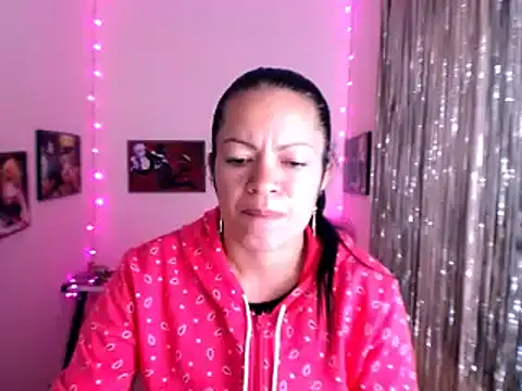 Snapshot of Cristal_w chatting on 02/03/25, 04:20 Cristal w online show from 02/03/25, 04:20