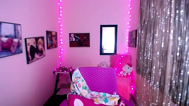 Snapshot of Cristal_w chatting on 02/06/25, 03:31 Cristal w online show from 02/06/25, 03:31