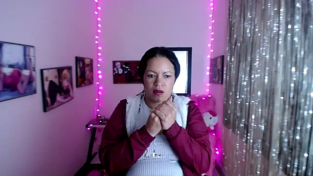 Snapshot of Cristal_w chatting on 02/07/25, 03:30 Cristal w online show from 02/07/25, 03:30